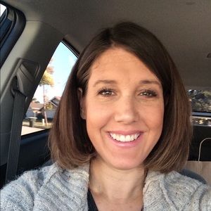 Meet your Posher, Elizabeth